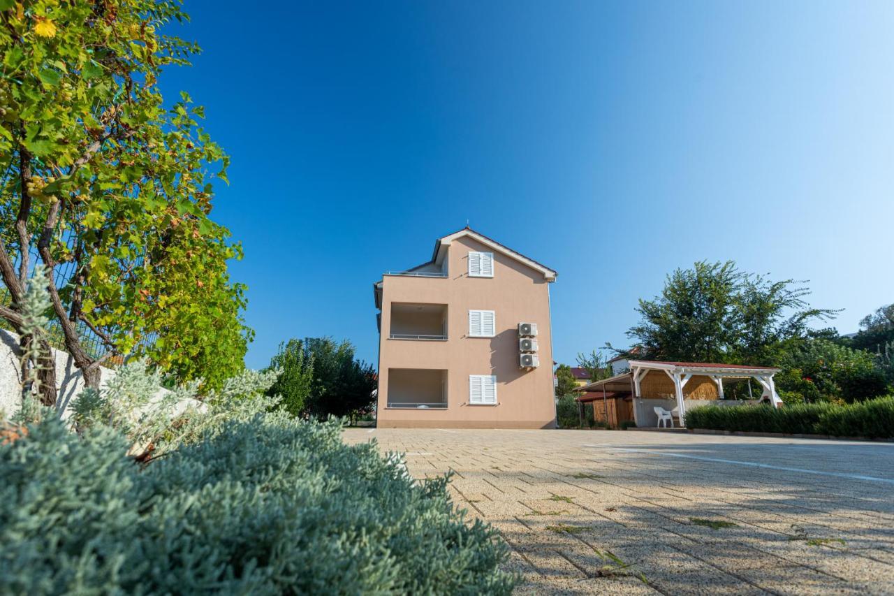 Apartments Crnekovic Jasna Baška Exterior foto